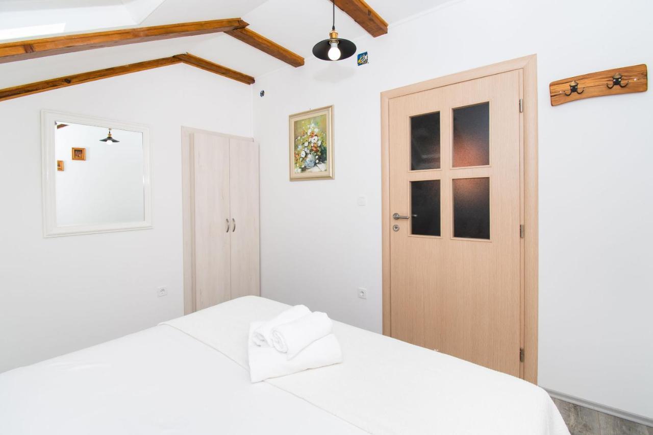 Apartment Rustika Skradin Eksteriør bilde